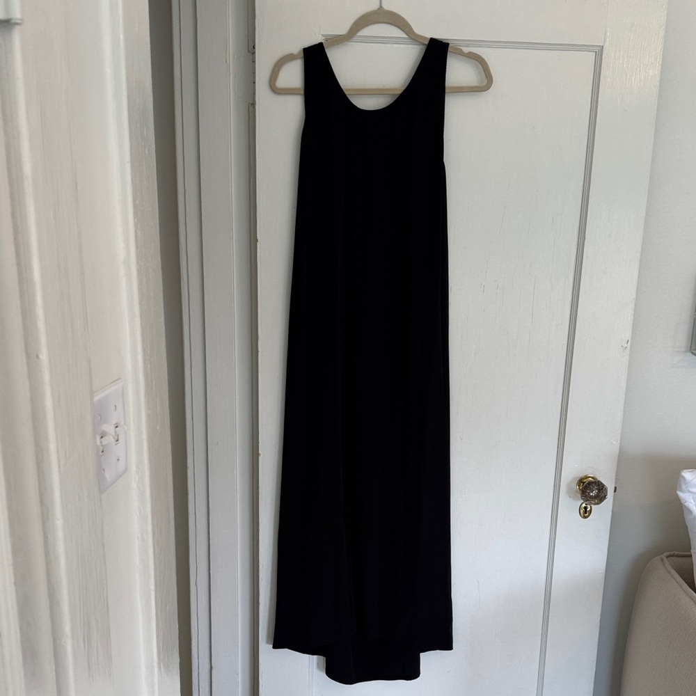 Chic Black Sleeveless Maxi Dress